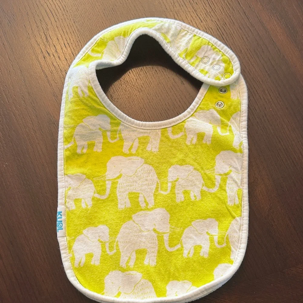 4 Pack Terry Cloth Baby Bibs Animal Print Snap Closure Feeding Set